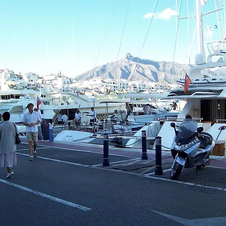 Nogalera * 托雷莫利诺斯