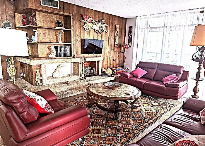 Nogalera טורמולינוס